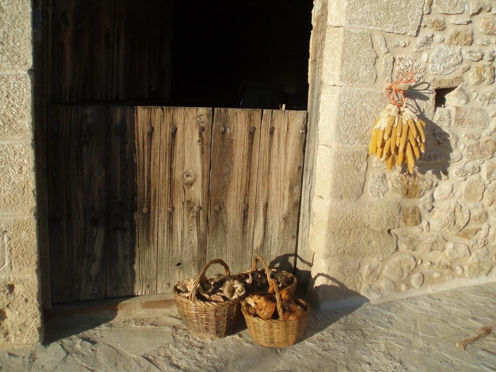 Masia De La Serra De La Cogulla Peñarroya de Tastavins Екстериор снимка